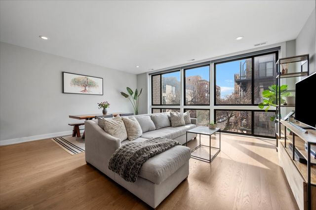 2730 W Armitage Avenue 3E, Chicago, IL 60647