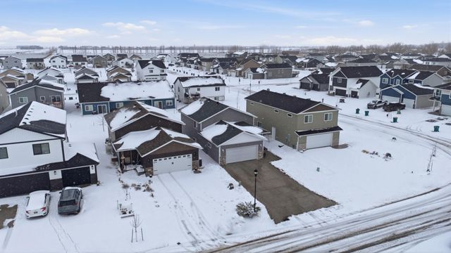 709 1st Avenue, Horace, ND 58047