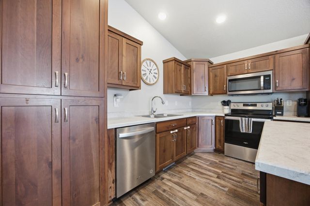 709 1st Avenue, Horace, ND 58047