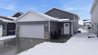 709 1st Avenue, Horace, ND 58047