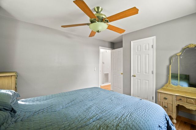 309 Peggy Dr, Cedar Hill, TN 37032