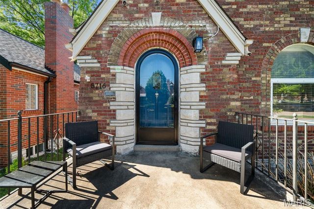 5716 Winona Avenue, St Louis, MO 63109