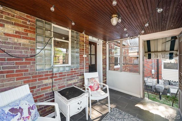 5716 Winona Avenue, St Louis, MO 63109