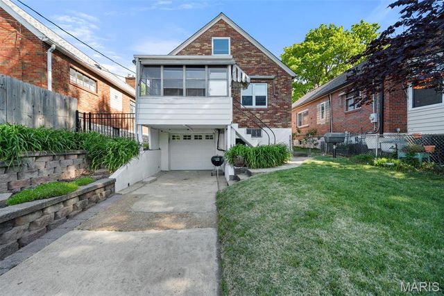 5716 Winona Avenue, St Louis, MO 63109