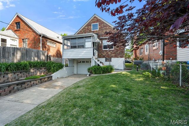 5716 Winona Avenue, St Louis, MO 63109