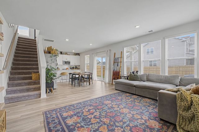 1315 Chambers Bay Dr, Lebanon, TN 37087