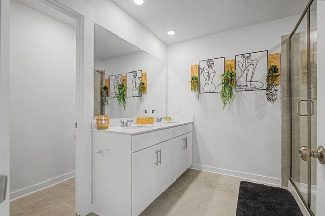 1315 Chambers Bay Dr, Lebanon, TN 37087