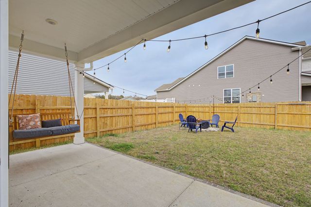 1315 Chambers Bay Dr, Lebanon, TN 37087