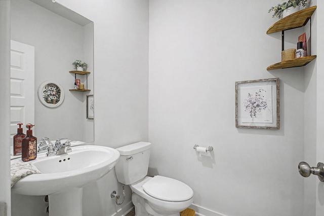 1315 Chambers Bay Dr, Lebanon, TN 37087