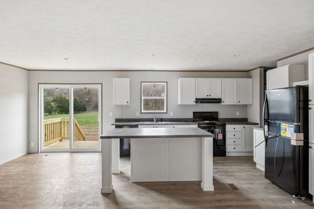 7260 Taylor Creek Loop, Nunnelly, TN 37137