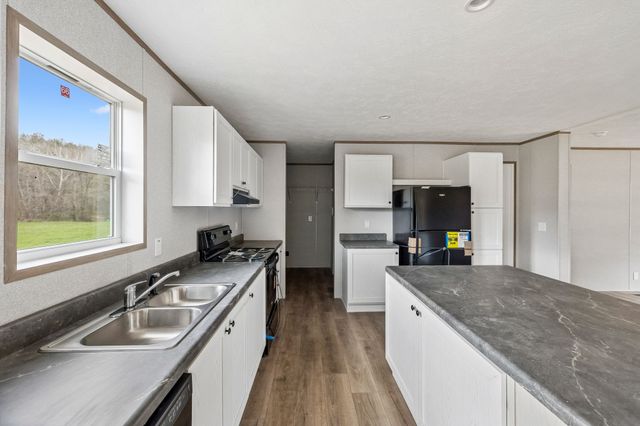 7260 Taylor Creek Loop, Nunnelly, TN 37137