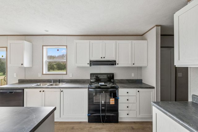 7260 Taylor Creek Loop, Nunnelly, TN 37137