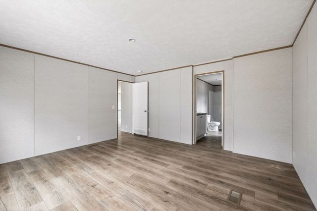 7260 Taylor Creek Loop, Nunnelly, TN 37137