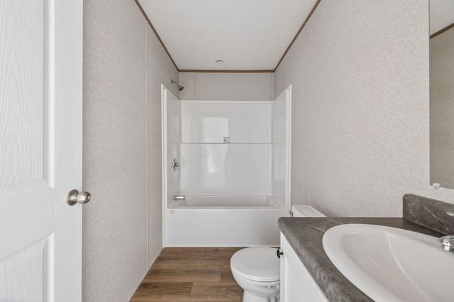 7260 Taylor Creek Loop, Nunnelly, TN 37137