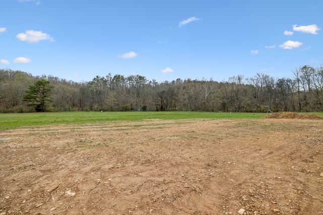 7260 Taylor Creek Loop, Nunnelly, TN 37137