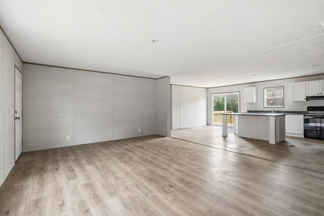 7260 Taylor Creek Loop, Nunnelly, TN 37137