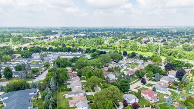 14490 Edshire Drive, Sterling Heights City, MI 48312