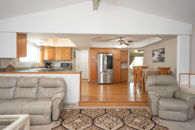 14490 Edshire Drive, Sterling Heights City, MI 48312