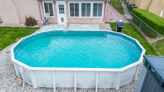 14490 Edshire Drive, Sterling Heights City, MI 48312