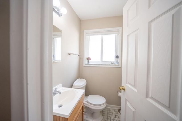14490 Edshire Drive, Sterling Heights City, MI 48312