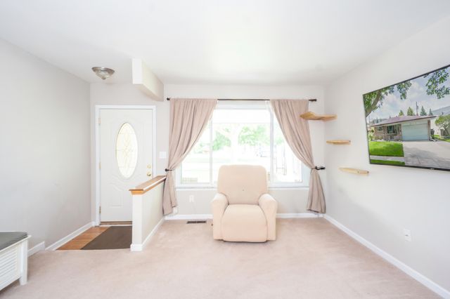 14490 Edshire Drive, Sterling Heights City, MI 48312
