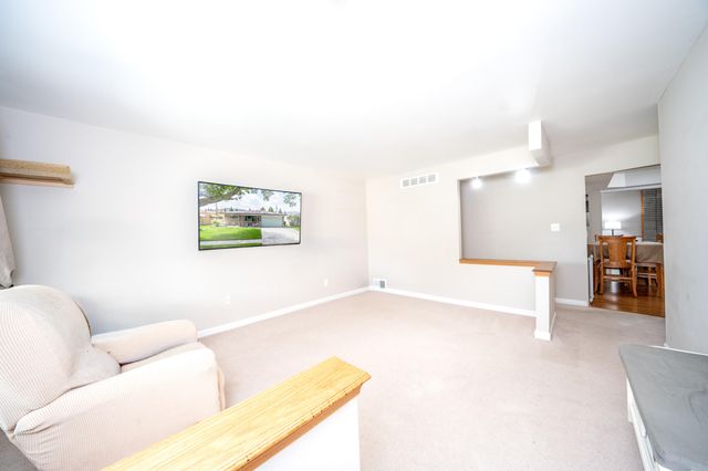 14490 Edshire Drive, Sterling Heights City, MI 48312