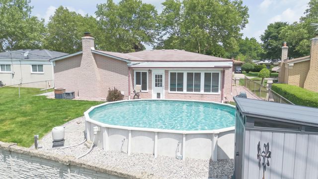 14490 Edshire Drive, Sterling Heights City, MI 48312