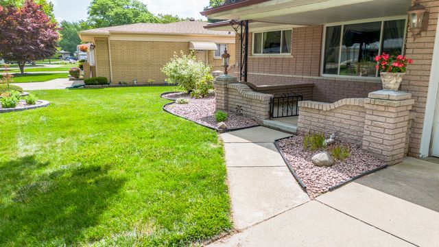 14490 Edshire Drive, Sterling Heights City, MI 48312