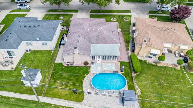 14490 Edshire Drive, Sterling Heights City, MI 48312