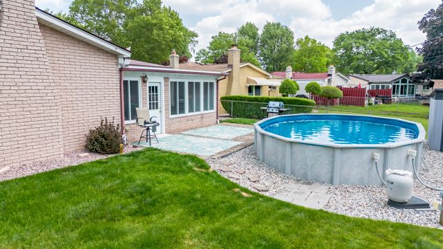 14490 Edshire Drive, Sterling Heights City, MI 48312