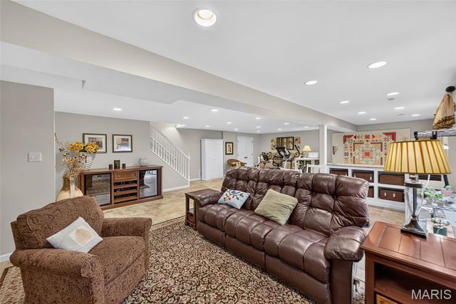 730 Longfellow Circle, O'fallon, MO 63366