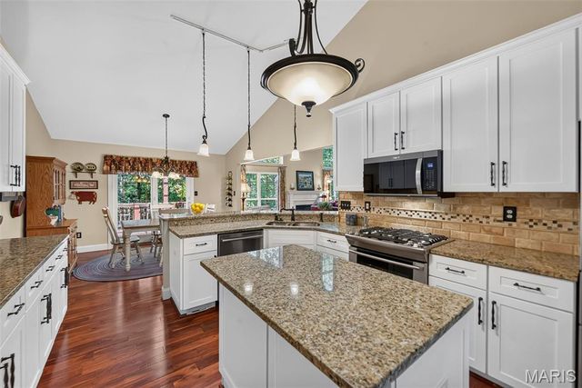 730 Longfellow Circle, O'fallon, MO 63366