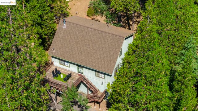 25488 Rebekah Rd, Long Barn, CA 95335
