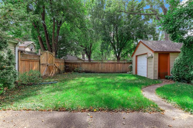 1102 Ramsey Street, Hastings, MN 55033