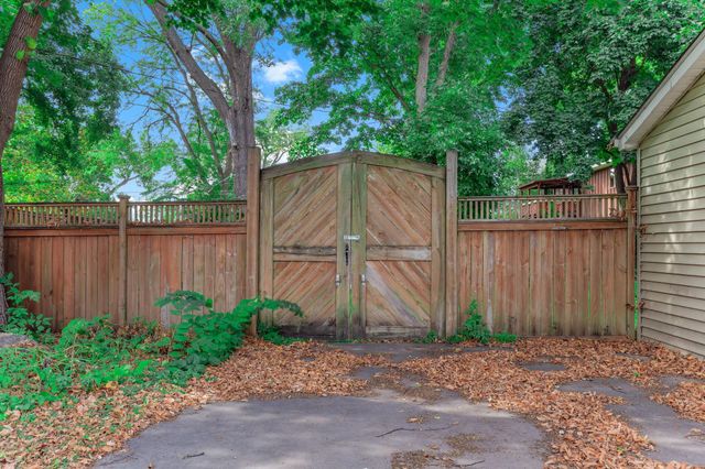 1102 Ramsey Street, Hastings, MN 55033