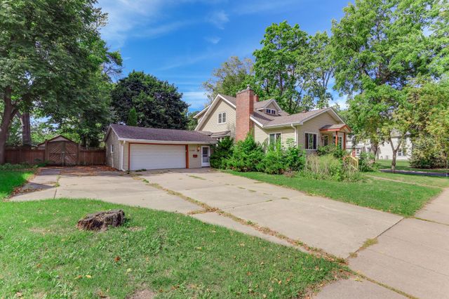 1102 Ramsey Street, Hastings, MN 55033