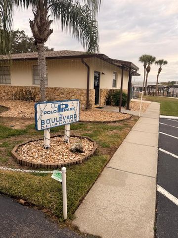 121 HYDE PARK COURT, Davenport, FL 33897