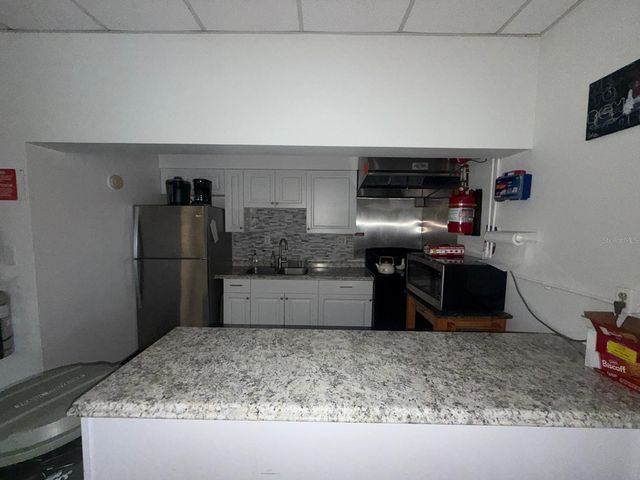 121 HYDE PARK COURT, Davenport, FL 33897