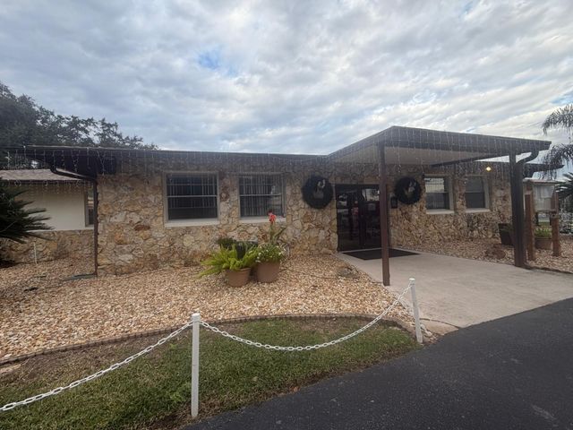 121 HYDE PARK COURT, Davenport, FL 33897