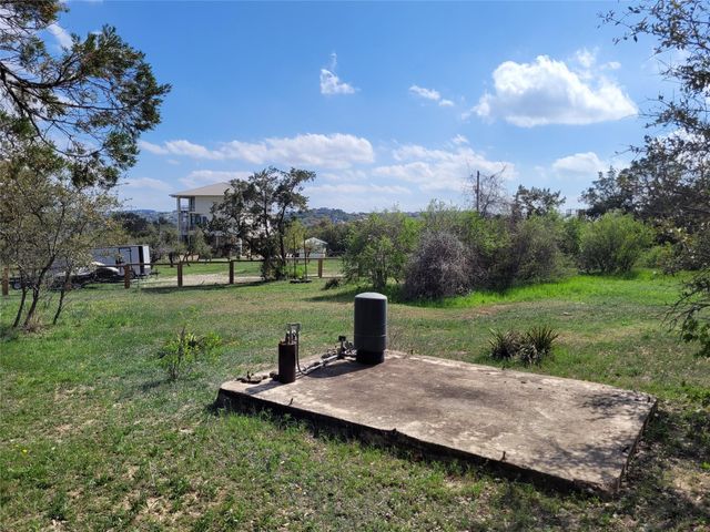 19920 Siesta Shores DR, Spicewood, TX 78669