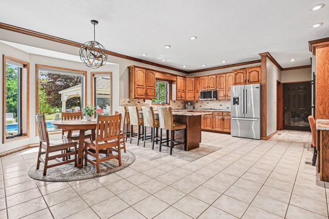 55020 Colonial Ridge Drive, Bristol, IN 46507