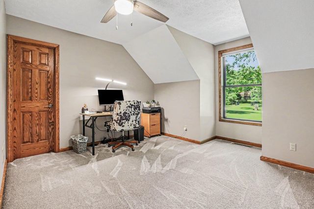 55020 Colonial Ridge Drive, Bristol, IN 46507