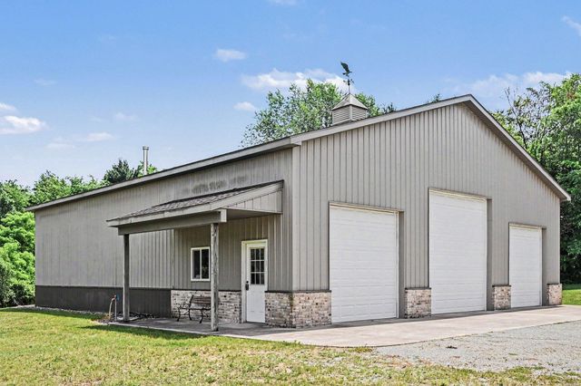 55020 Colonial Ridge Drive, Bristol, IN 46507