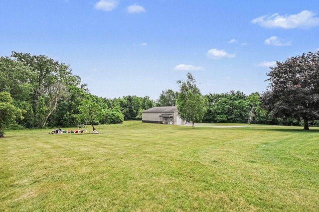 55020 Colonial Ridge Drive, Bristol, IN 46507