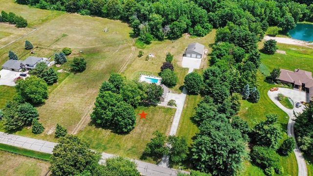 55020 Colonial Ridge Drive, Bristol, IN 46507
