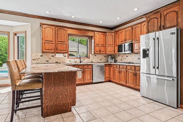 55020 Colonial Ridge Drive, Bristol, IN 46507