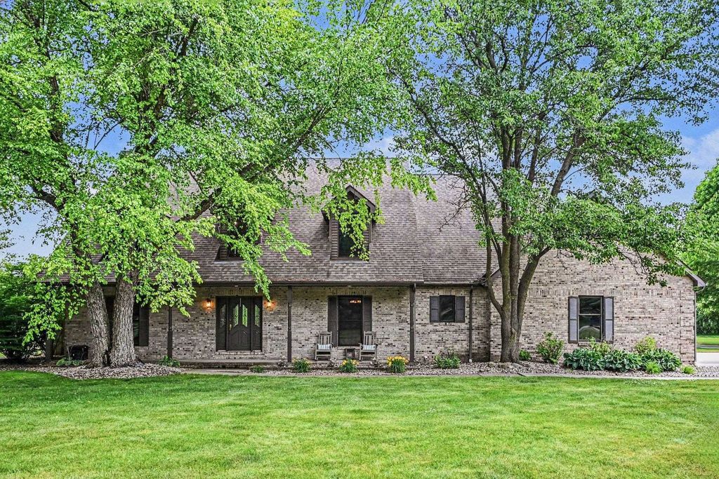 55020 Colonial Ridge Drive, Bristol, IN 46507