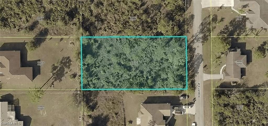 1015 Robert AVE, LEHIGH ACRES, FL 33936 — exterior