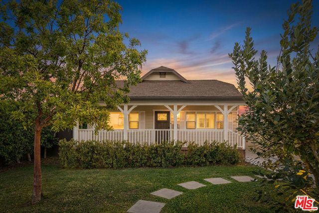 2717 W Avenue 30, Los Angeles, CA 90065