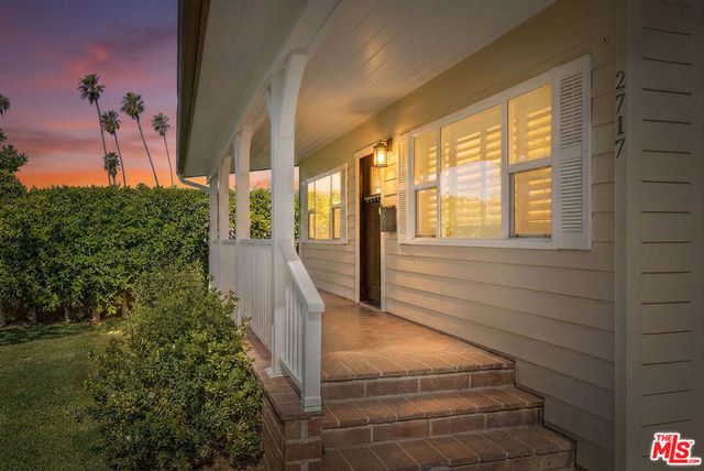 2717 W Avenue 30, Los Angeles, CA 90065